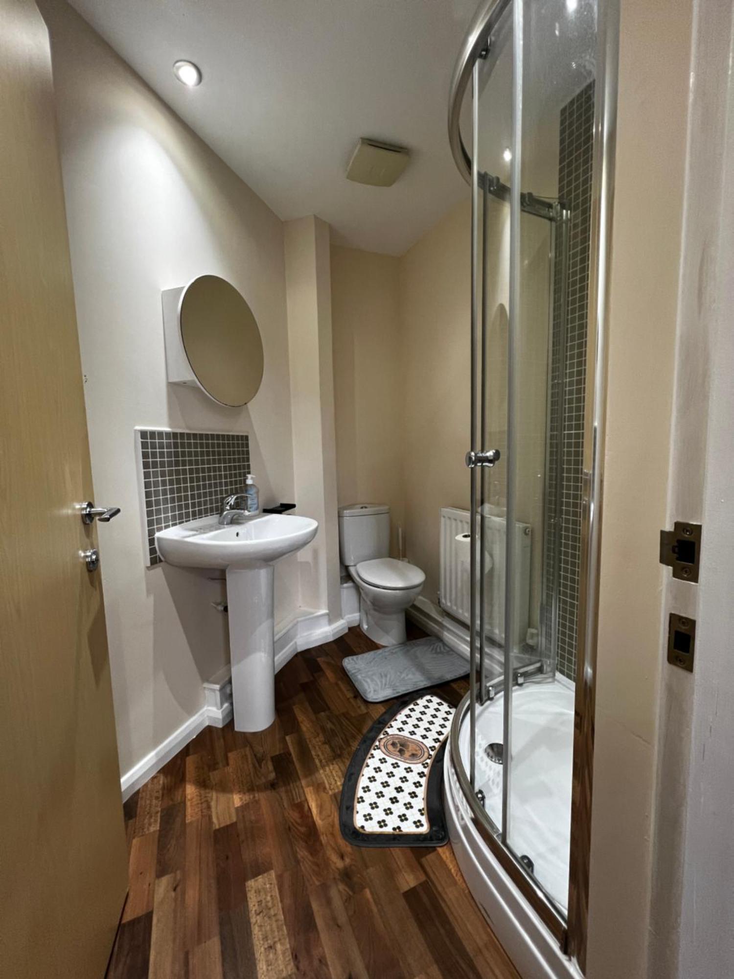 Guest house Crownford - Close To Hanley Centre And *